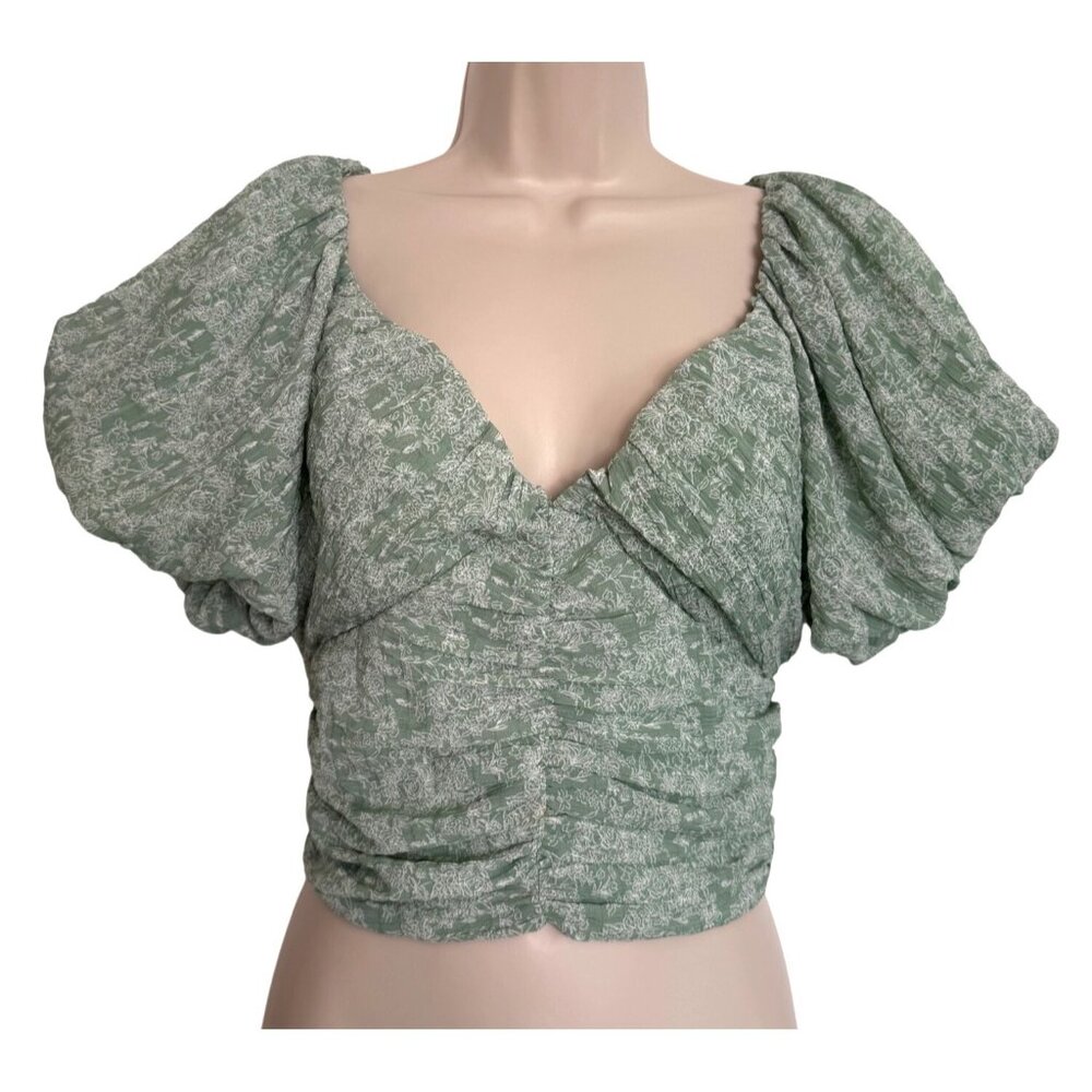 Lush Sage Floral Top Size Small Puff Cropped Short Sleeve NWT $30 Smocked Green